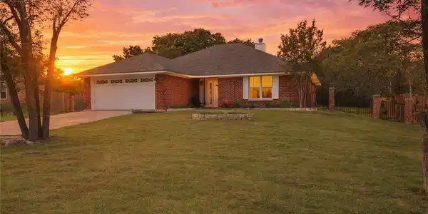 5410 Denmans Loop