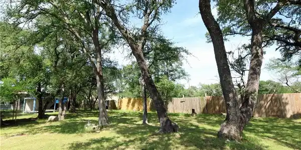 5607 Jib Lane