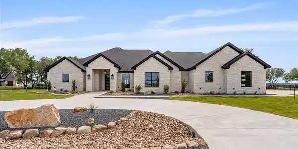 10106 Sweet Lilly Trail