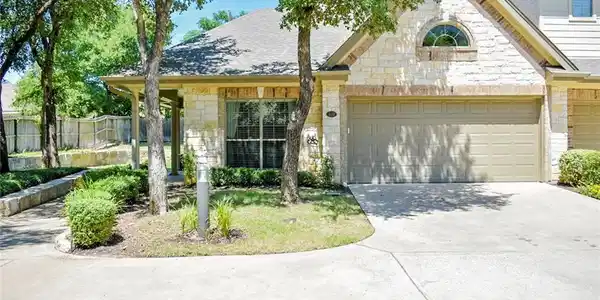 3110 Sabine Cove