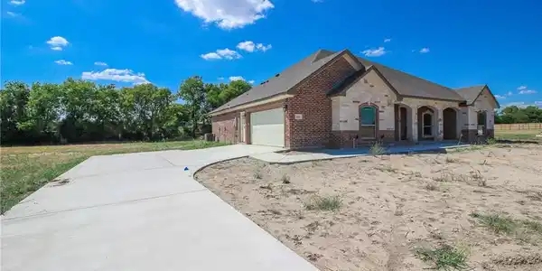 116 Metheglin Drive