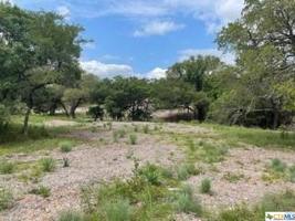 5559 Lakeside Drive
