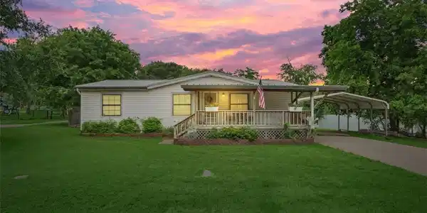 13860 Woodland Point Loop