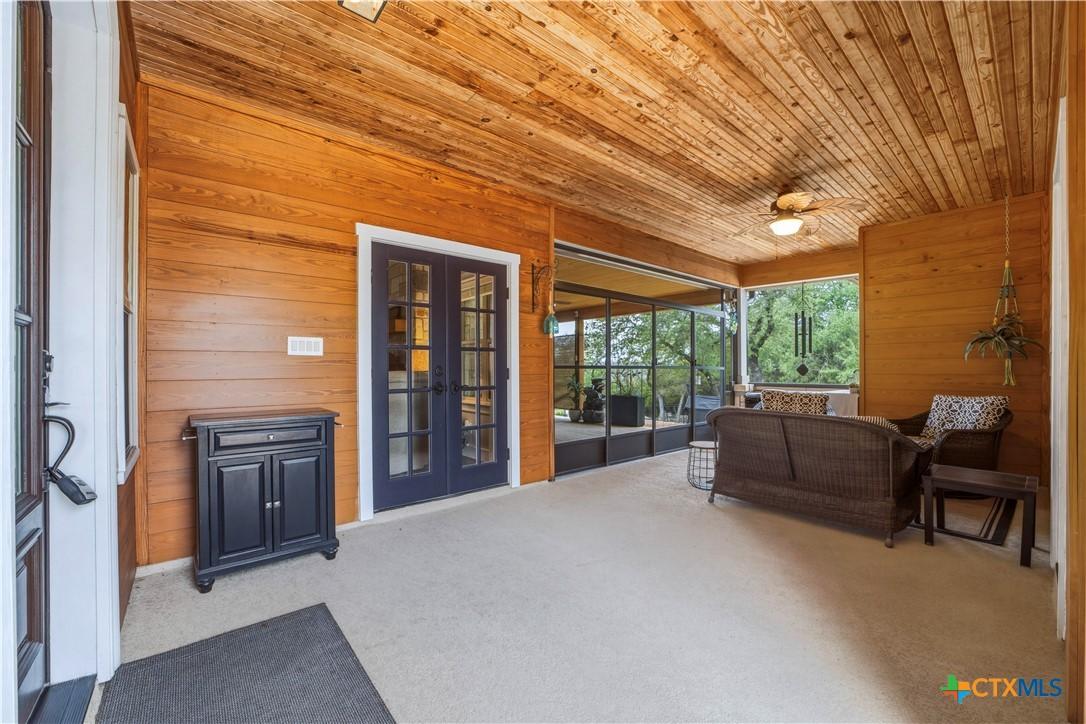 Image 4: Covered Front Porch