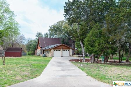 15 Apache Lane