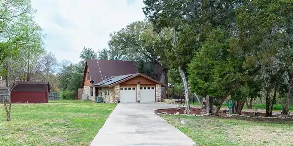 15 Apache Lane