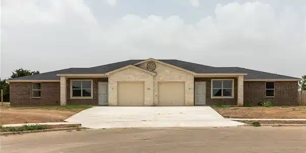 4702 Cambridge Drive