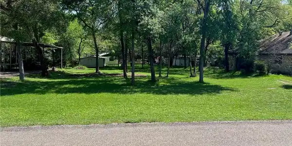 5238 Breaker Circle