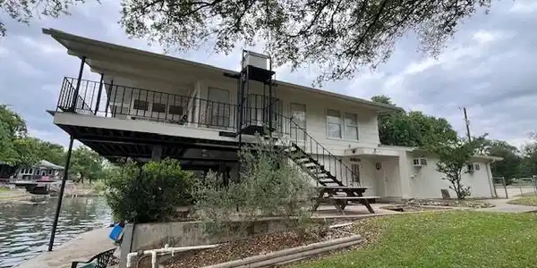1128 Hill Circle East Drive