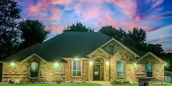 104 Rancho Del Lago Lane