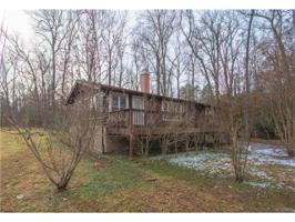 141 Lake Caroline Dr
