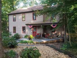 13609 Quail Hollow Ln