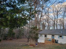 790 Lake Caroline Dr