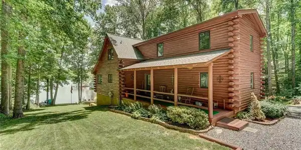 2825 Blount Drive