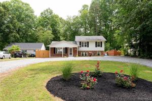 352 Lake Caroline Drive