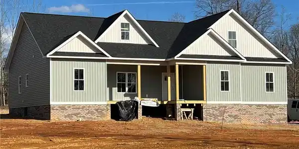658 Rainbow Ridge