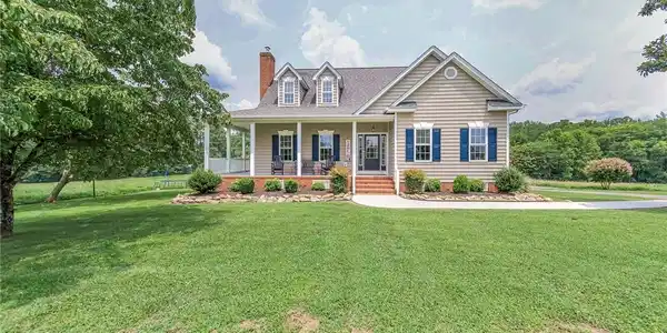 827 Sutherland Road