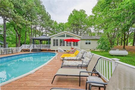 103 Lakeview Drive
