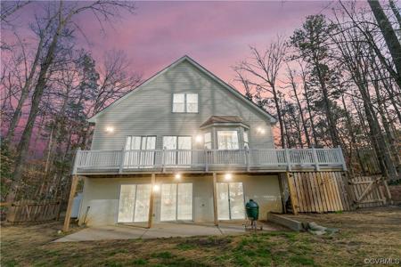 734 LAKE CAROLINE