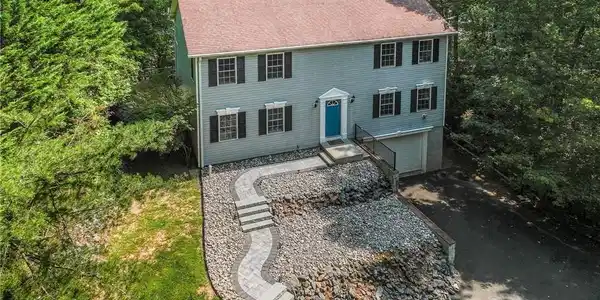 2769 Hensley Road