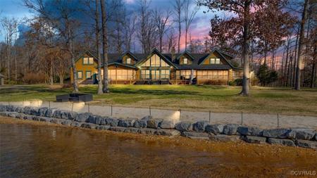 204 Loch Erie Way
