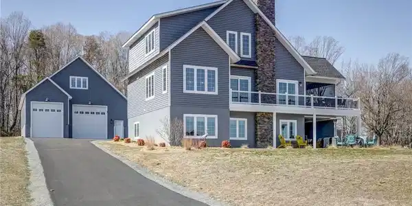 475 Seclusion Shores Drive