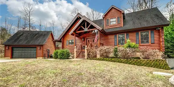 79 Retriever Court