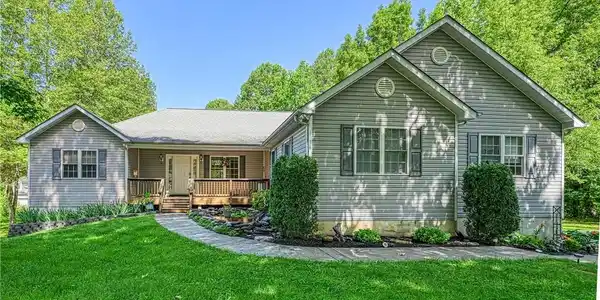 2406 Valentine Drive