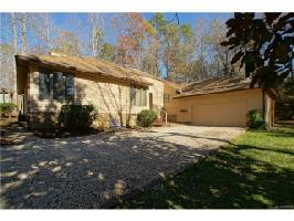 3701 Commodore Point Cir