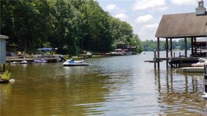 20101 Oak River Ct