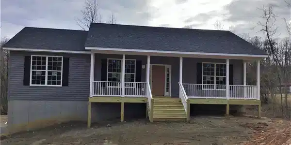 18 Everett Ln