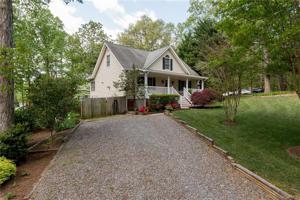 740 Lake Caroline Drive