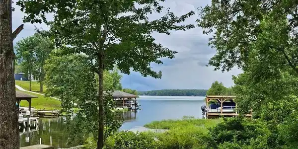 6200 Stubbs Cove Lane