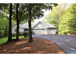975 Oak Grove Dr
