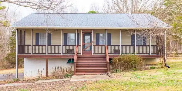 278 N Bluewater Blvd