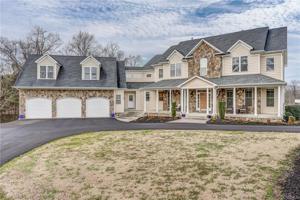 11 Woolfolk Drive