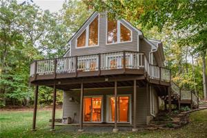 714 Lake Caroline Drive