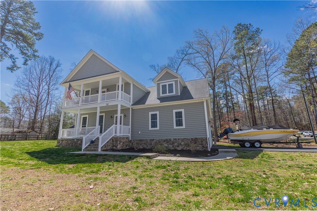 Image 3: WATER ACCESS HOME IN THE LAKE!