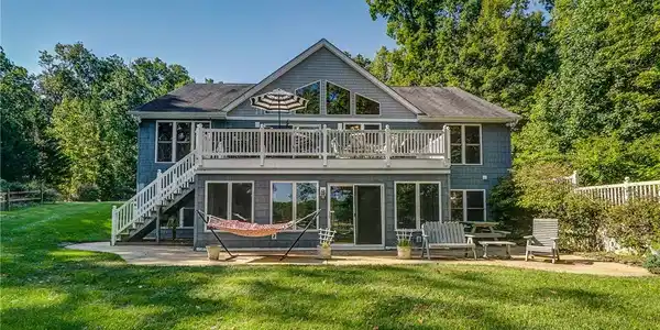2575 Hensley Road
