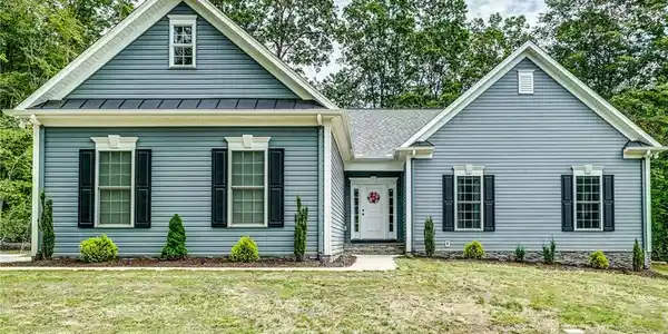 506 Rainbow Ridge