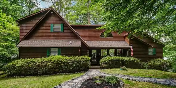 2639 Peach Grove Road