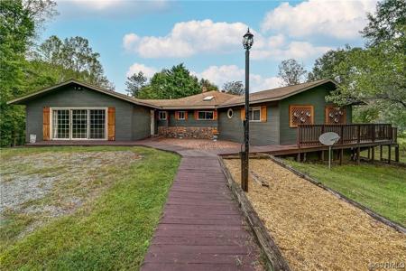 101 Windway Drive