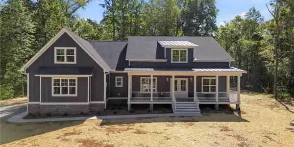 57 Lighthouse Drive