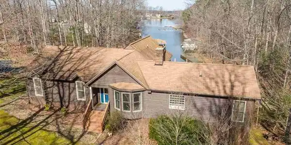 124 Walnut Ct