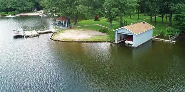 372 Overton Dr