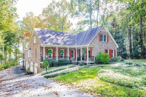 20225 Oak River Court