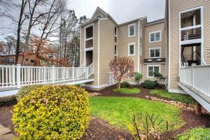 230 Water Pointe Ct Unit#230