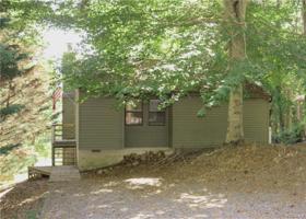 446 Lake Caroline Dr