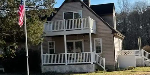 109 Pleasants View Point