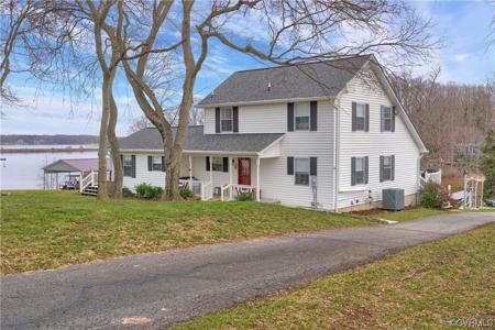 228 Lakeview Drive